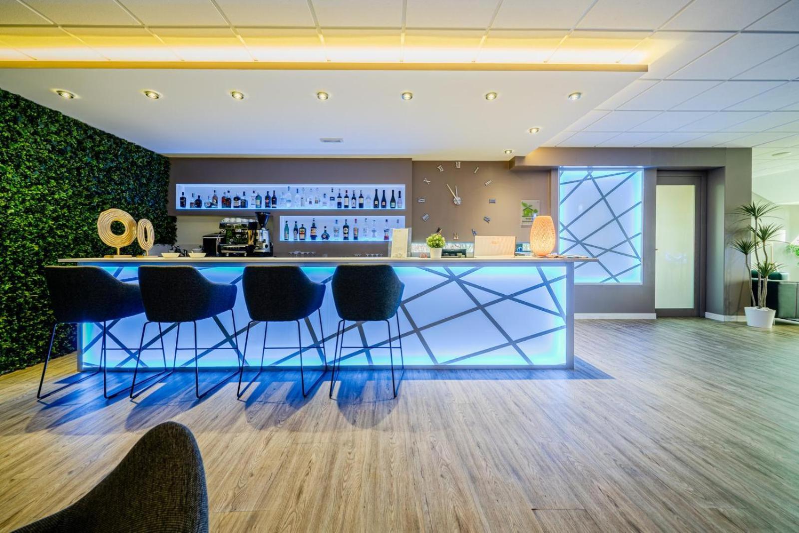 Confidence Hotel San Silvestro San Prospero Ngoại thất bức ảnh